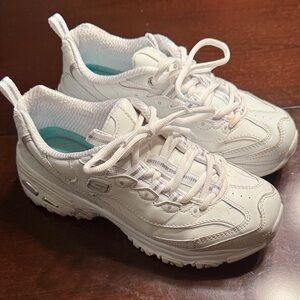 Sketchers D'Lites size 6.5 memory foam
